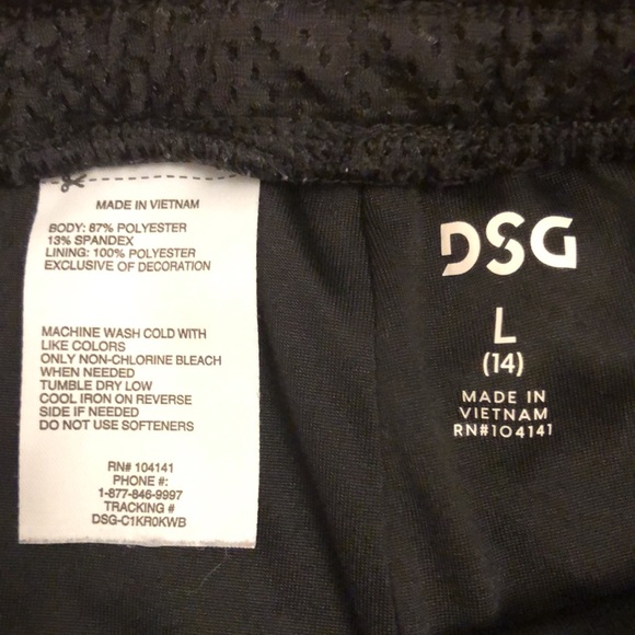 Dicks Sporting Goods Girls Black Athletic Shorts. Size L (14). EUC - Picture 3 of 4